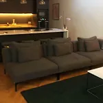Stunning Modern Large 5 Bed House Willesden