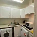 Cosy Private Rooms In Euston Square, Central London