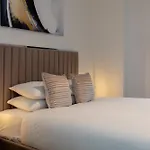 Deluxe North Central London Apartment