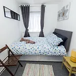 Nice Rooms In Mile End