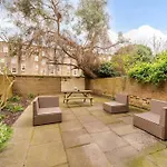 Kensington Apartment Central London With Garden