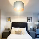Rooms At 173