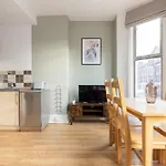 Beautiful&Spacious Apartment in Central London