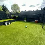 5 Bedroom House Se6