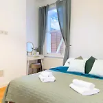 Charming Victorian Retreat In West Hampstead