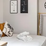 Chic City Pad: Modern Studio Retreat