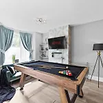 Charming Leytonstone 5 Bed -