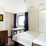 Spectacular 4 Bedroom Apartment