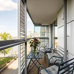 Wild Roses Serviced Apartments - Greenwich