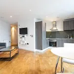 Trendy East London Studio Art73