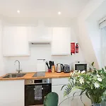 The Kentish Nook, 1 Bed 2 Bath