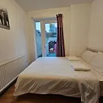 London E14 Rooms