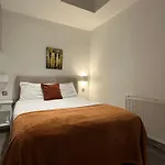 London Regent Studio Apartments