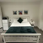 London Regent Studio Apartments