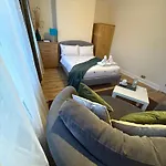Good Size And Cheap Double Room In Hammersmith