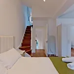 Charming Beau 2-Bed Haven Near Harrods