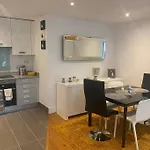 Lovely And Spacious Wimbledon Flat