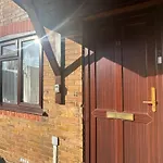 Nice Double Room In Heart Of London