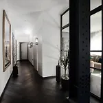 WISH GRANTED! SUPERB DESIGN HOME OFF Covent Garden