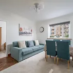 New! Cosy Flat - Wapping Station - Free Secure Parking