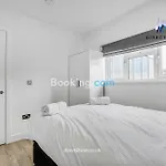 Premium Offers ! Last-Minute Escape ! Bright And Stylish One Bedroom Flat By Direct2Hosts ! London W3 7Lu, United Kingdom ! Nancy Properties Short Lets & Serviced Accommodation!