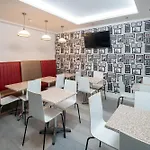 Oyo Bakers Hotel London Victoria