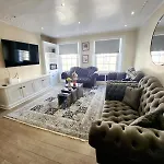 Gucci Flat In Knightsbridge