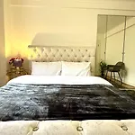 1 Bedroom Apartment Edgware Road Hosted By Ali