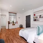 Notting Hill Large 3 Bed