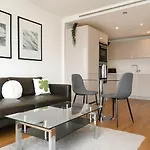 Still Life Aldgate Deluxe