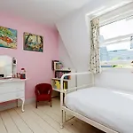 Vive Unique House Colet Gardens- West Kensington