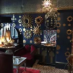 Pavilion Hotel