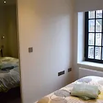 Kings Cross Apartment 5/Apartment