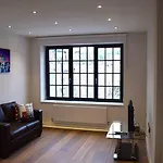Kings Cross Apartment 5/Apartment