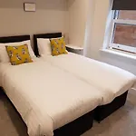 Stunning Ealing Apartment