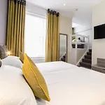 Phoenix Hotel