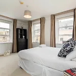 Chiltern And Baker Luxury Suites