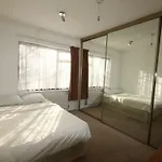 Hill Crescent Guest House
