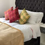 Islington Apartments