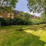 Bright Luxurious Flat in Little Venice