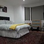 Luxurious Apartment In Kensington & Chelsea