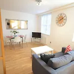 3B Soho Studios 3Rd Floor By Indigo Flats