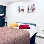 Cavendish Apartment