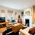 Charming Chiswick Home near Ravenscourt Park