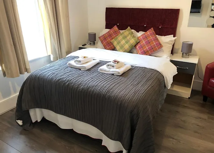 Islington Apartments