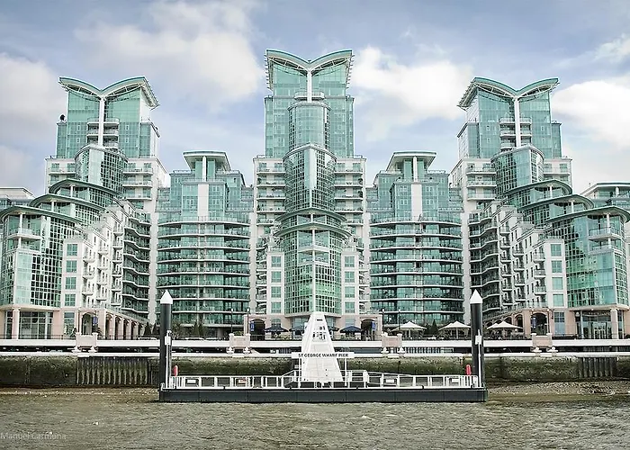 St George Wharf
