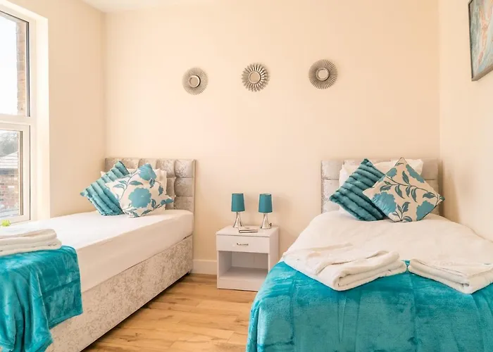 Pass The Keys Renovated Victorian Apartment In Ealing