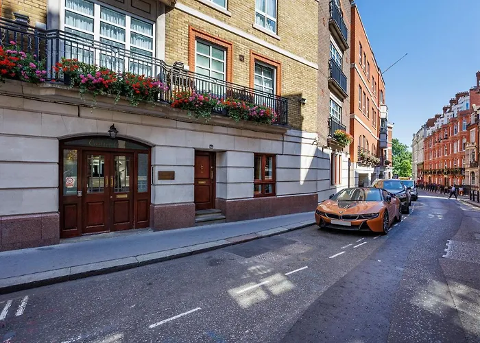 Carlton Court - Mayfair