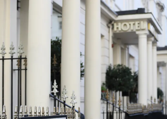 Phoenix Hotel