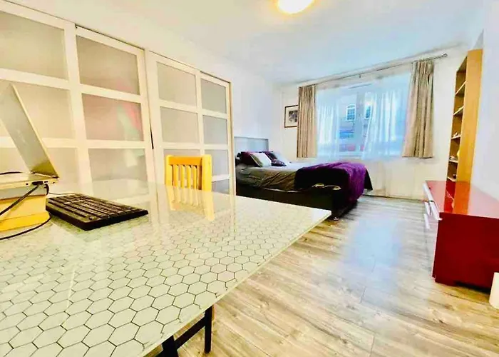 Stunning Triple Room Central London